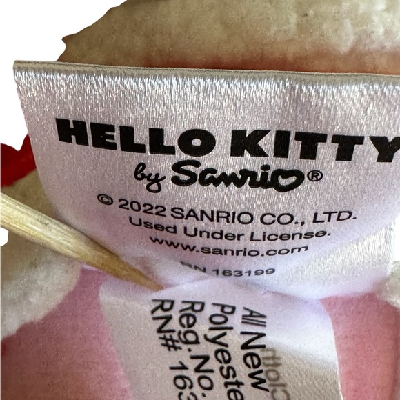 Hello Kitty Red and White Plush Christmas Santa - Picture 4 of 11